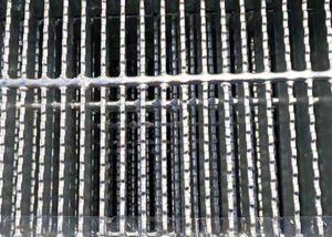 narrow pitch grating for ventilation in buildings