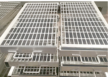 trench cover for residential gardens