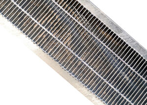 narrow pitch grating for elevator shafts